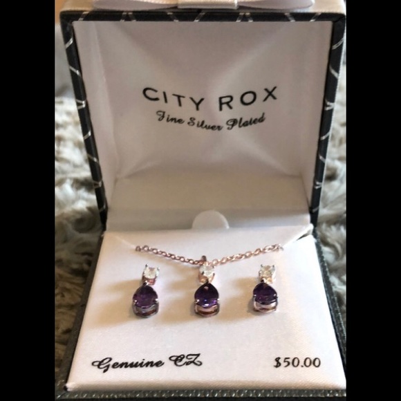 City Rox Jewelry - Silver Plated Necklace and Earring Set
